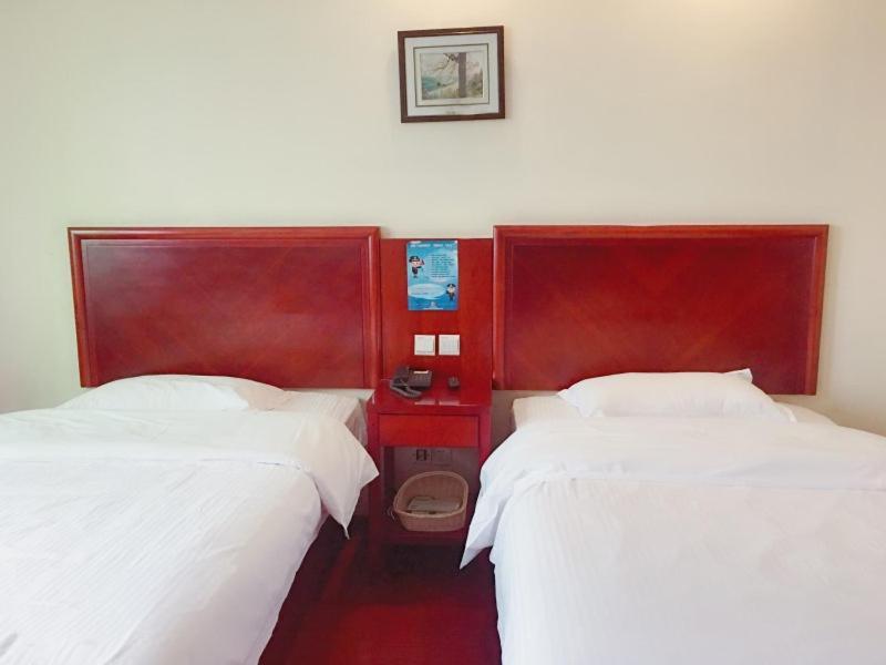 הוינאן Greentree Inn Shanghai Pudong Airport Wild Animal Park Express Hotel מראה חיצוני תמונה