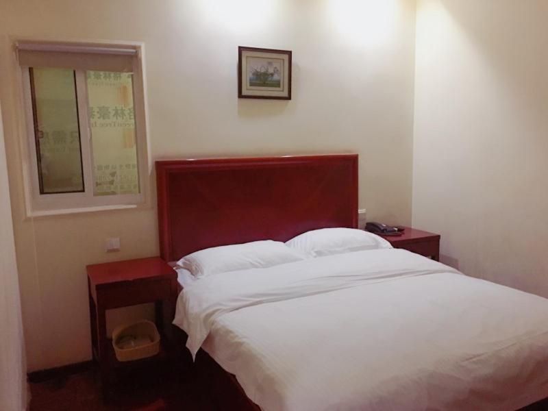 הוינאן Greentree Inn Shanghai Pudong Airport Wild Animal Park Express Hotel מראה חיצוני תמונה