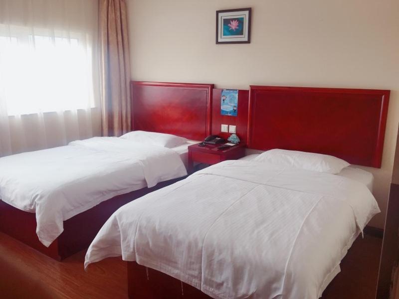 הוינאן Greentree Inn Shanghai Pudong Airport Wild Animal Park Express Hotel מראה חיצוני תמונה